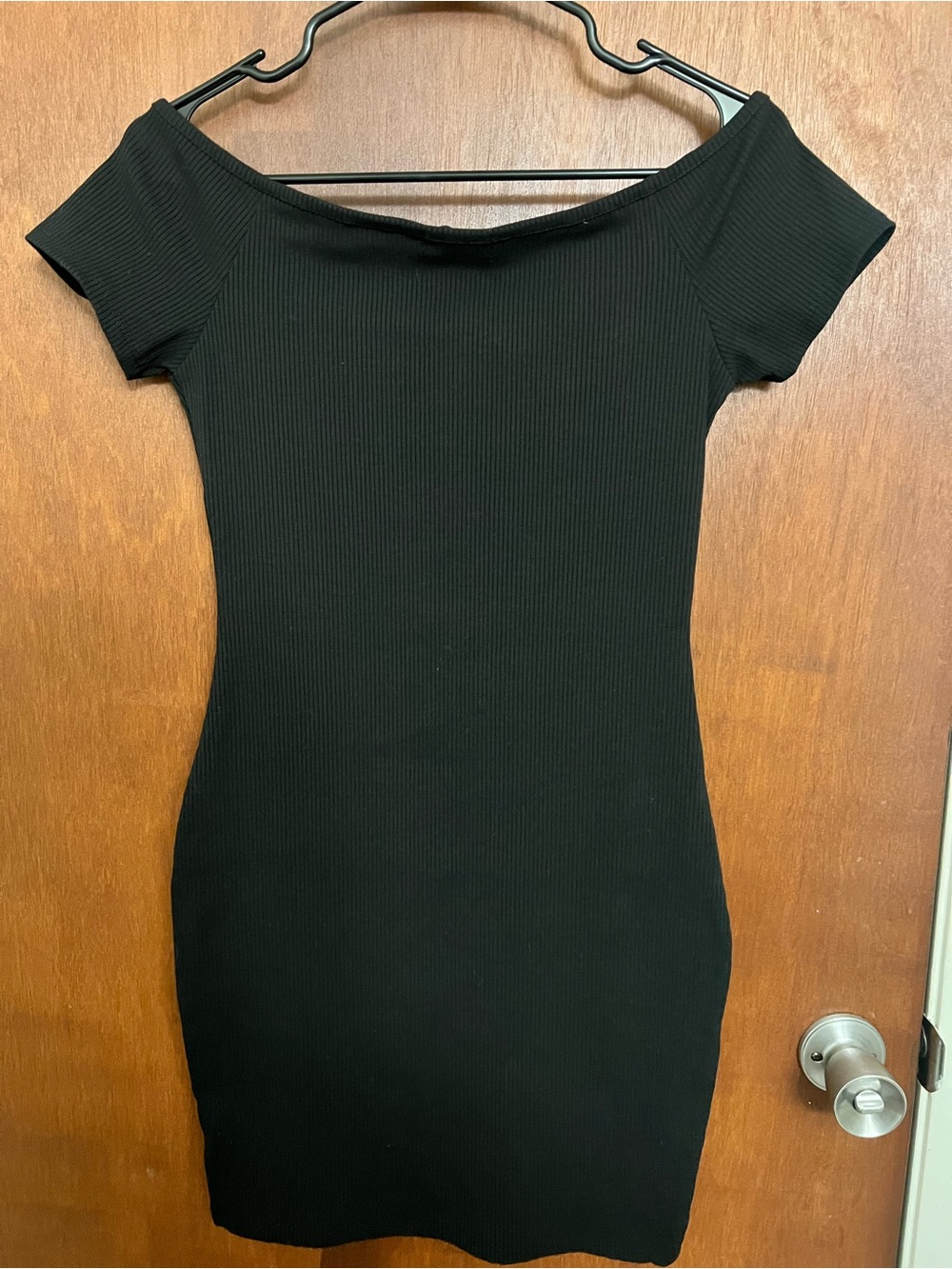 Off-Shoulder Black Ribbed Button-Front Women's Dress - Picture 2 of 4